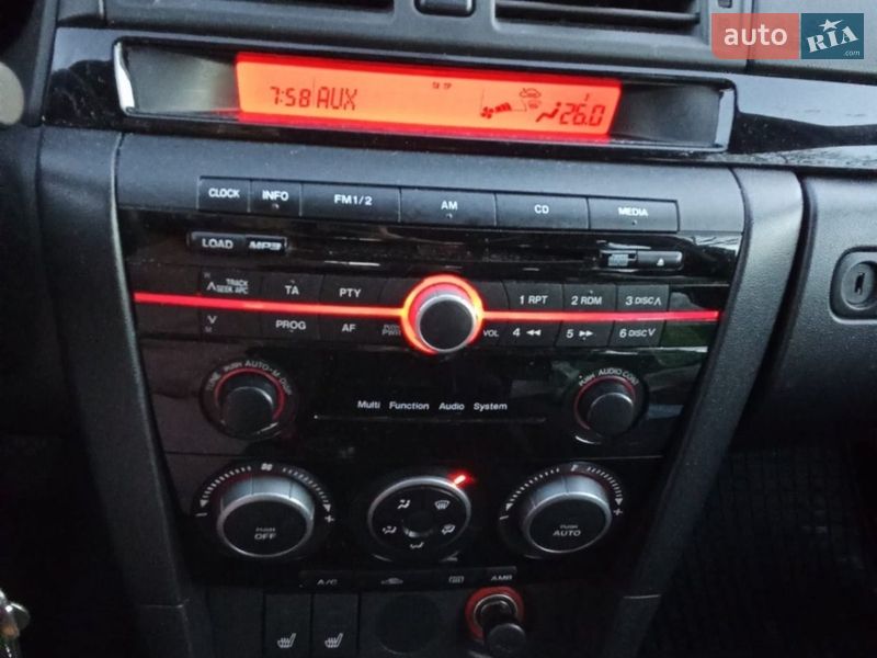 Хэтчбек Mazda 3 2009 в Ужгороде