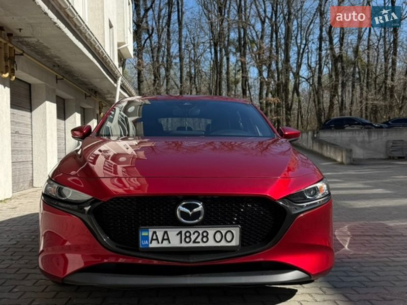 Хэтчбек Mazda 3 2019 в Киеве