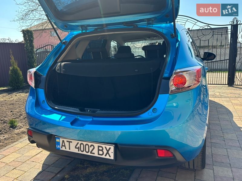 Хэтчбек Mazda 3 2009 в Калуше