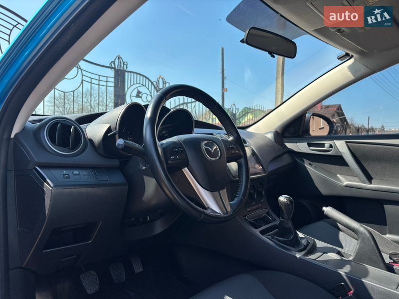 Хэтчбек Mazda 3 2009 в Калуше