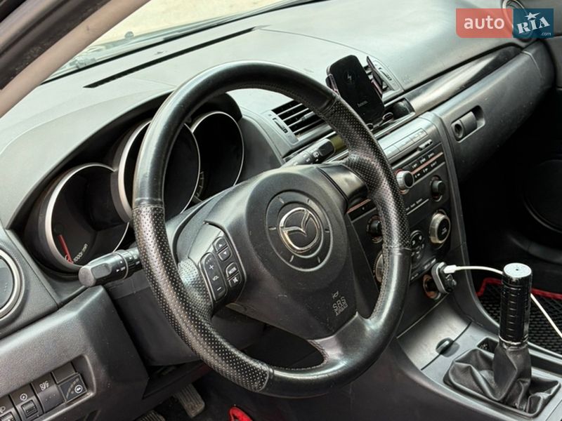 Хэтчбек Mazda 3 2004 в Днепре