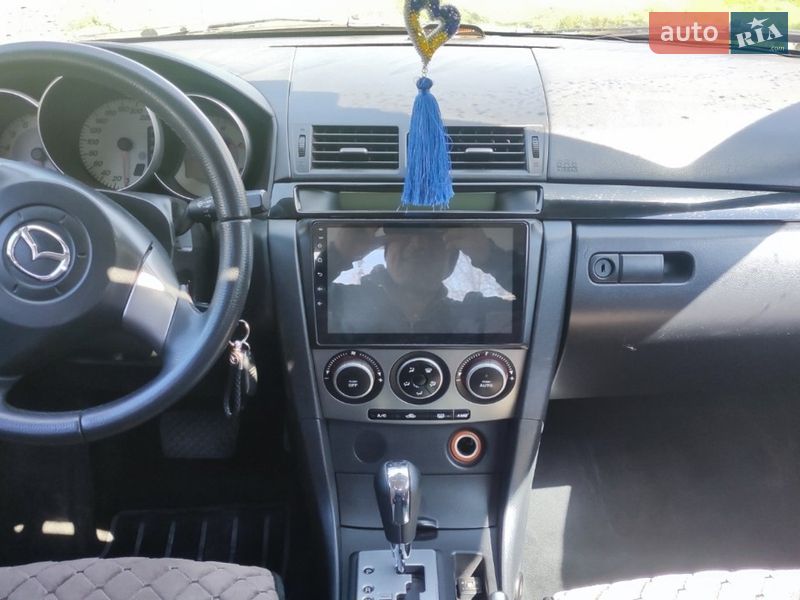 Седан Mazda 3 2006 в Прилуках