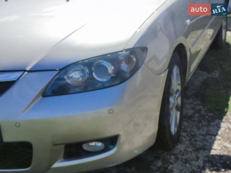 Седан Mazda 3 2006 в Прилуках