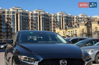 Седан Mazda 3 2021 в Киеве