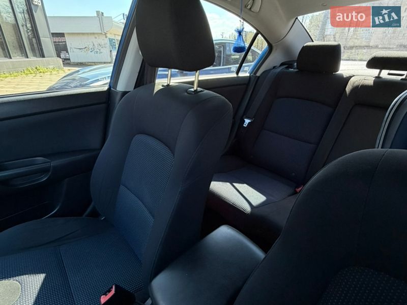 Седан Mazda 3 2006 в Одесі