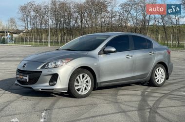 Седан Mazda 3 2012 в Днепре