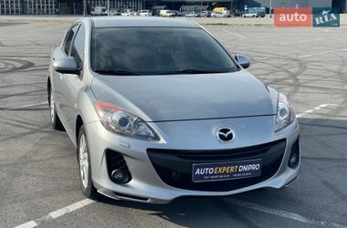 Седан Mazda 3 2012 в Днепре