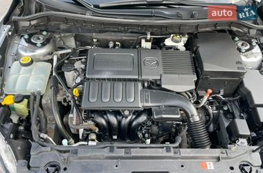 Седан Mazda 3 2012 в Днепре