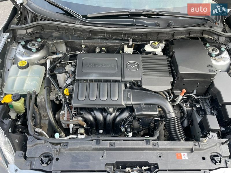 Седан Mazda 3 2012 в Днепре