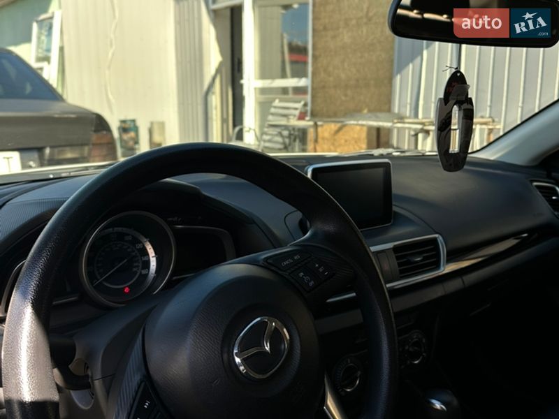 Седан Mazda 3 2015 в Одесі