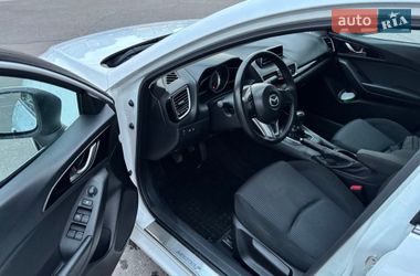 Седан Mazda 3 2015 в Киеве