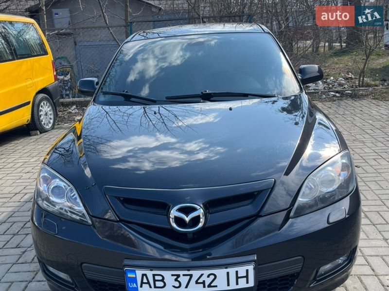 Хетчбек Mazda 3 2008 в Чернівцях