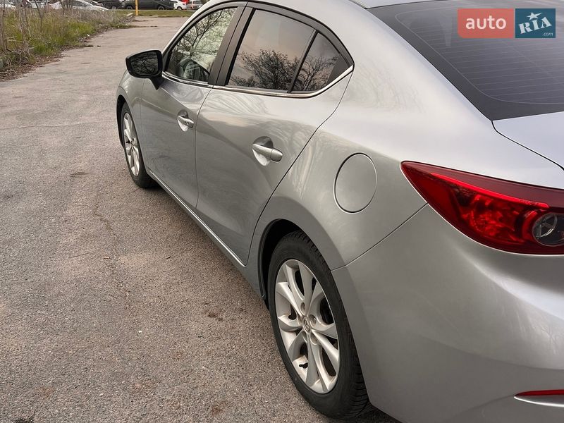 Седан Mazda 3 2016 в Запорожье