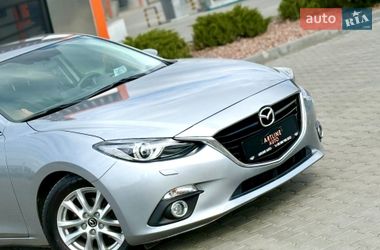Седан Mazda 3 2016 в Харкові