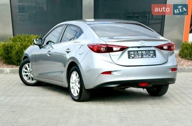 Седан Mazda 3 2016 в Харкові