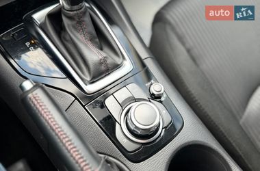 Седан Mazda 3 2016 в Харкові