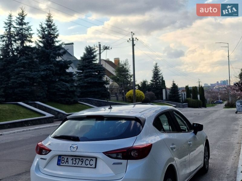 Хетчбек Mazda 3 2015 в Києві фото 10 Хетчбек Mazda 3 2015 в Києві