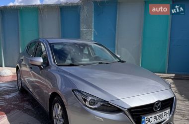Хэтчбек Mazda 3 2016 в Городке