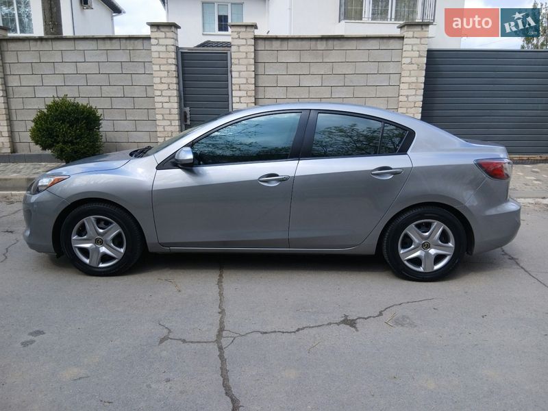 Седан Mazda 3 2011 в Херсоне