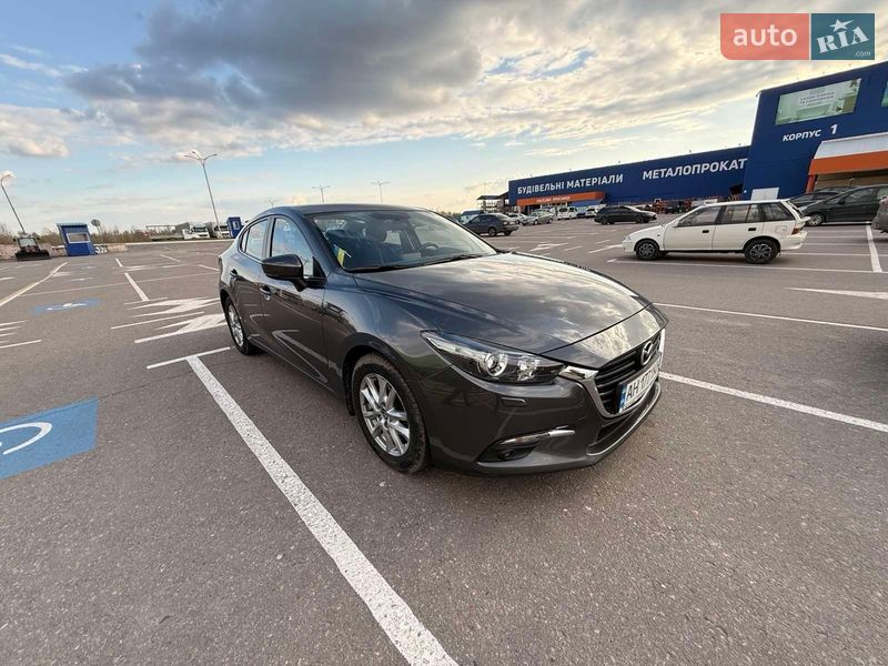 Седан Mazda 3 2017 в Харькове