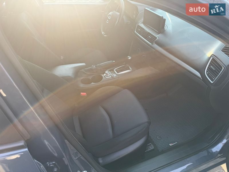 Седан Mazda 3 2014 в Києві
