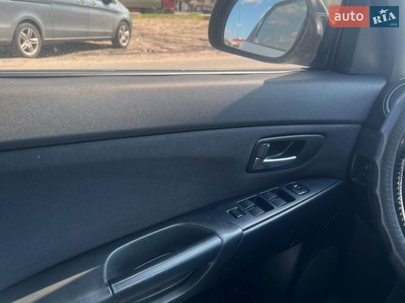 Хэтчбек Mazda 3 2004 в Киеве фото 8 Хэтчбек Mazda 3 2004 в Киеве