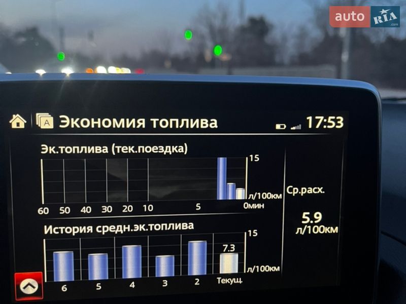 Седан Mazda 3 2015 в Запоріжжі