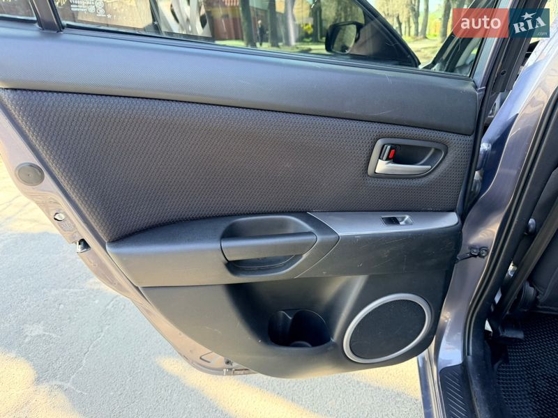 Седан Mazda 3 2007 в Киеве