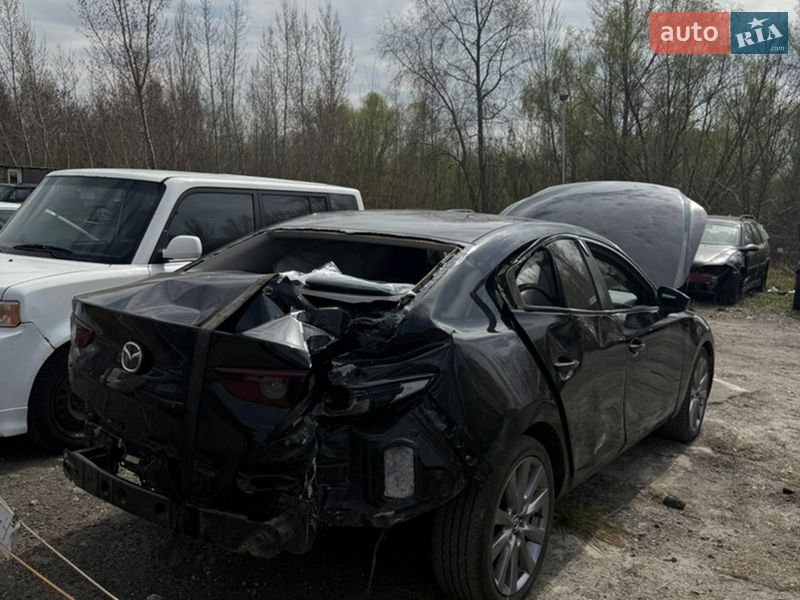 Седан Mazda 3 2020 в Киеве