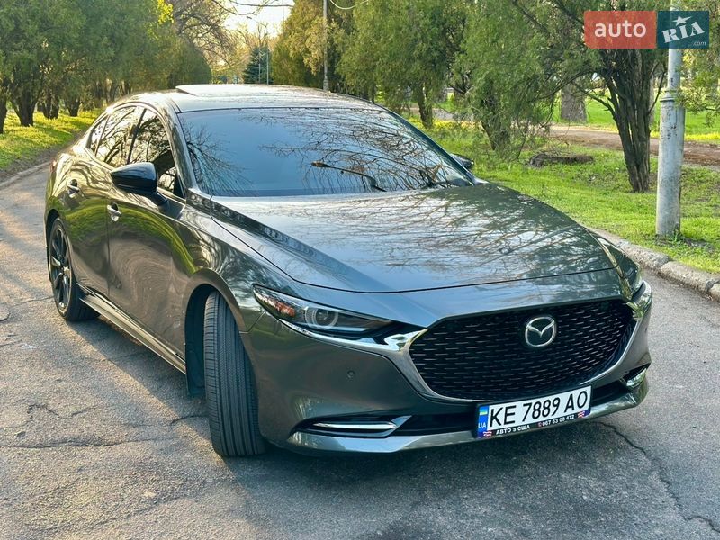 Седан Mazda 3 2022 в Днепре