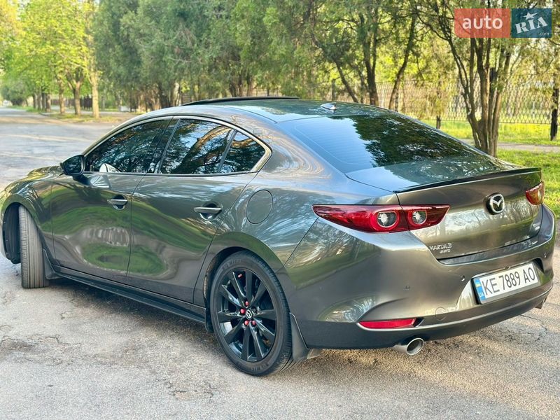 Седан Mazda 3 2022 в Днепре