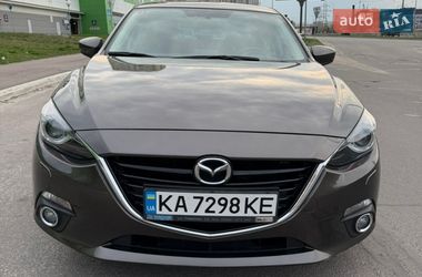 Седан Mazda 3 2015 в Киеве