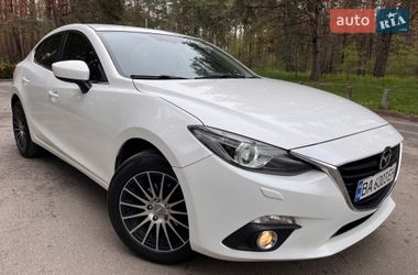 Седан Mazda 3 2015 в Новомосковську
