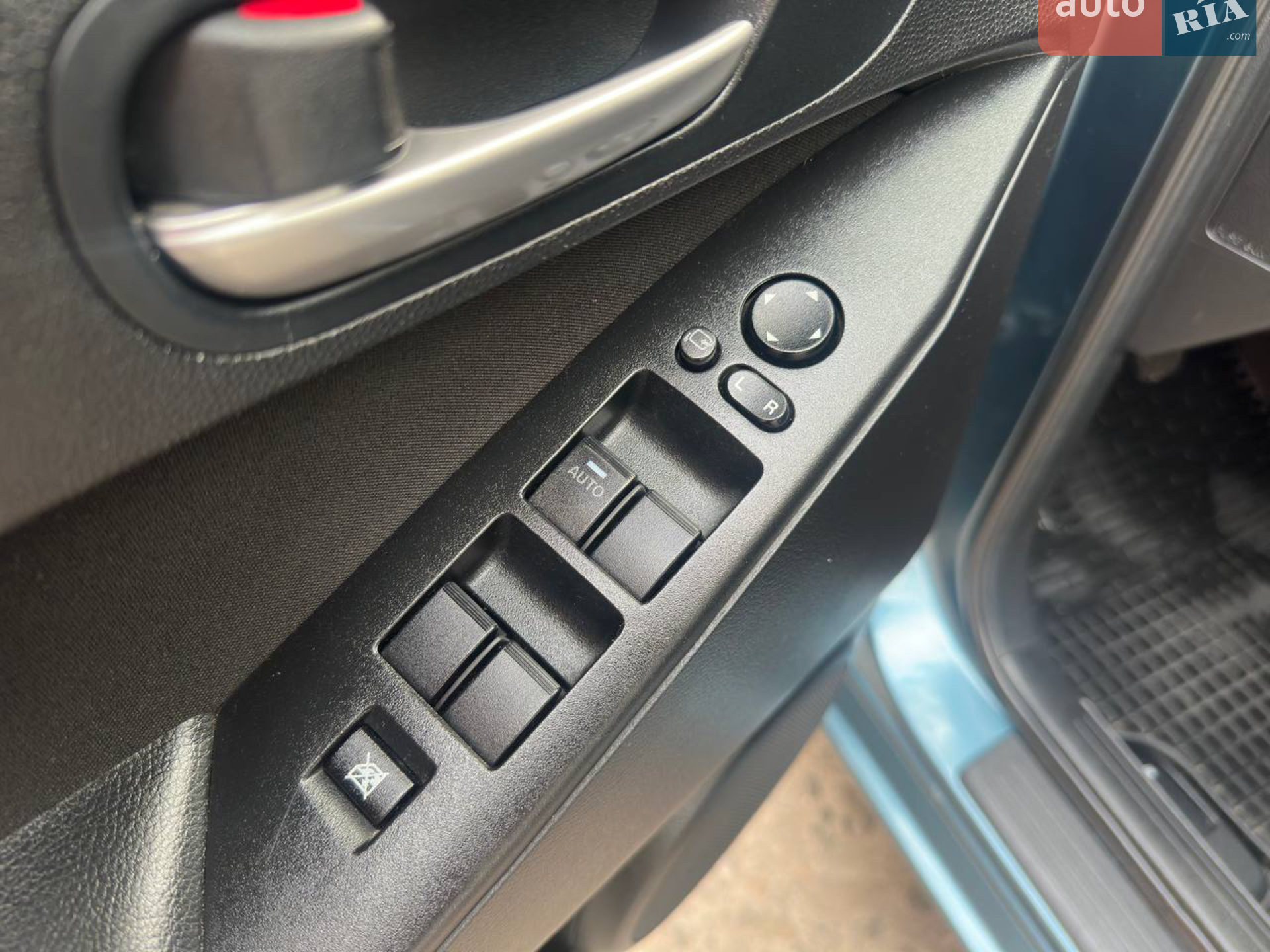 2010 Mazda 3 - мініатюра 21