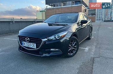 Седан Mazda 3 2017 в Киеве