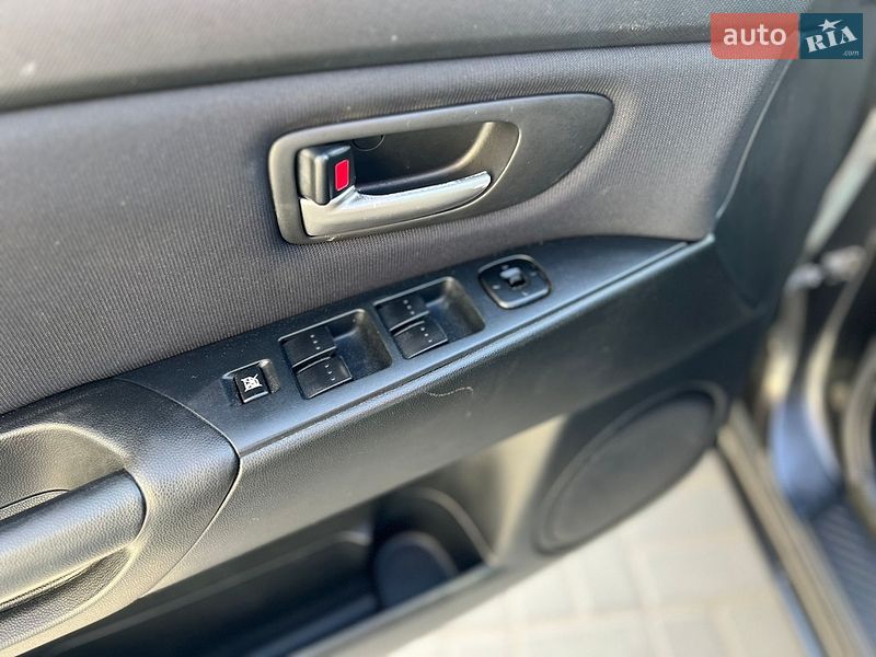 Седан Mazda 3 2005 в Ковеле