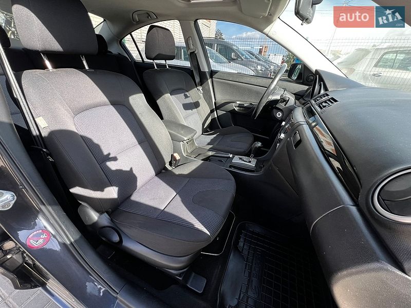 Седан Mazda 3 2005 в Ковеле