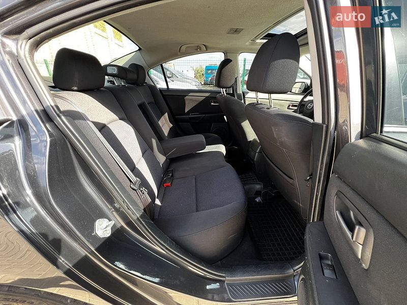 Седан Mazda 3 2005 в Ковеле