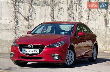Седан Mazda 3 2016 в Рівному