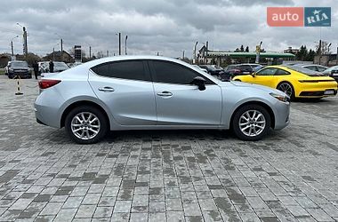 Седан Mazda 3 2017 в Ивано-Франковске
