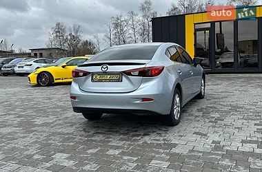 Седан Mazda 3 2017 в Ивано-Франковске