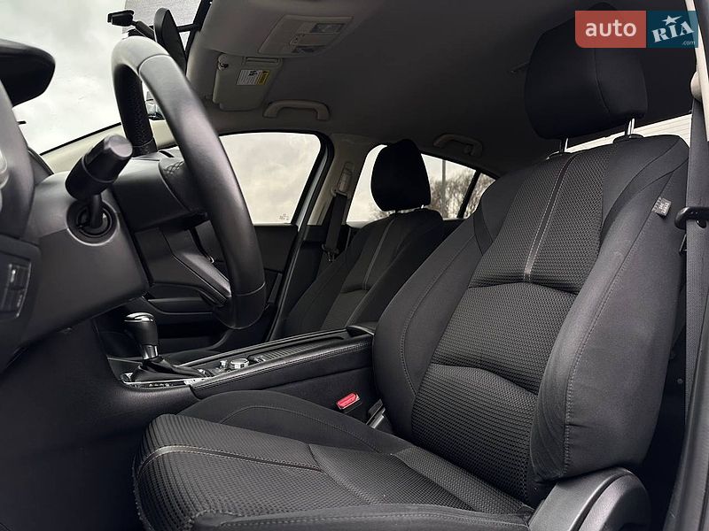 Седан Mazda 3 2017 в Ивано-Франковске