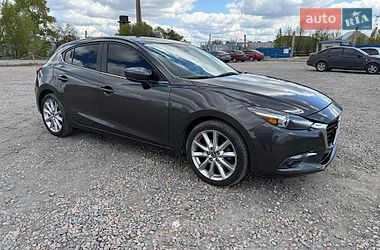 Хэтчбек Mazda 3 2017 в Днепре