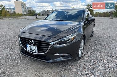 Хэтчбек Mazda 3 2017 в Днепре