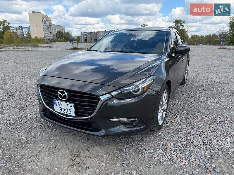 Хэтчбек Mazda 3 2017 в Днепре
