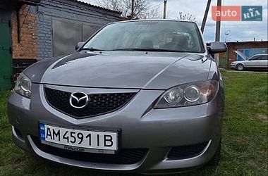 Седан Mazda 3 2005 в Казатине