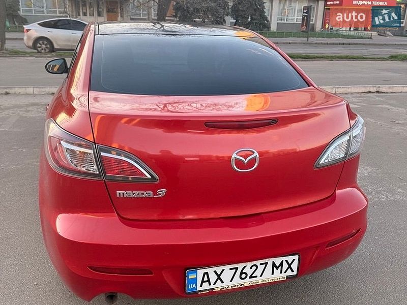 Седан Mazda 3 2012 в Харкові