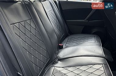 Седан Mazda 3 2012 в Виннице