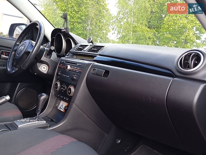 Седан Mazda 3 2006 в Кривому Розі