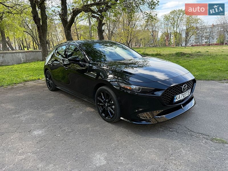 Хэтчбек Mazda 3 2023 в Киеве